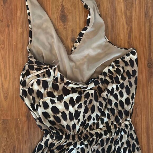 INC iinternational concepts halter leopard jumpsuit extra small wide leg - Picture 7 of 7